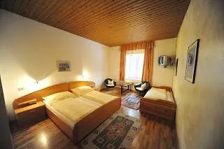 Gut Drasing Affittacamere 3*