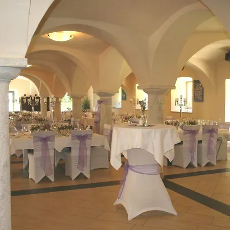 Gut Drasing Affittacamere 3*